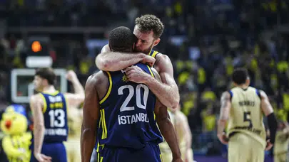 Fenerbahçe Beko, Barcelona’yı nefes kesen maçta devirdi