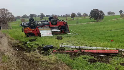 Manisa’da yangına giden itfaiye aracı kaza yaptı
