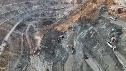 Sivas'ta göçük altında kalan şantiye müdürünü arama çalışmaları devam ediyor