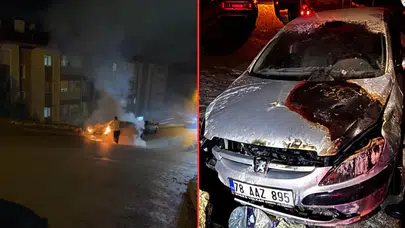 Karabük'te istinat duvarına çarpan otomobil alev alev yandı