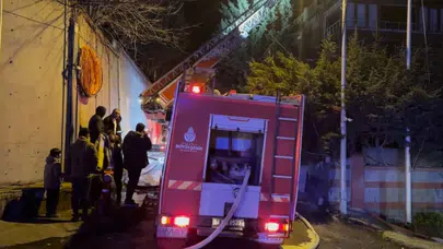 Arnavutköy'de 4 katlı binada yangın paniği!