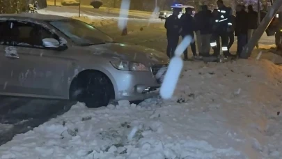 Şile'de kar, hayatı olumsuz etkiledi! Araçlar yolda kaldı