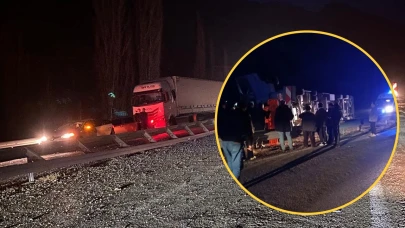 Erzurum'da feci kaza! Tır ile panelvan çarpıştı: 1 ölü, 3 yaralı