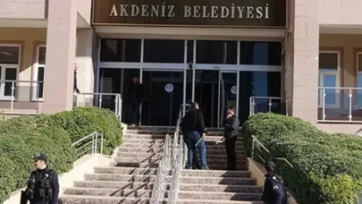 Akdeniz Belediyesi'nde 5 kişi daha işten çıkarıldı