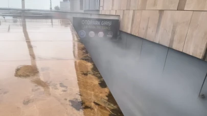Maltepe Piazza AVM'de yangın paniği!