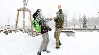 25 Şubat Samsun'da okullar tatil mi?