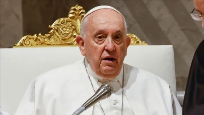 Papa Francis'in sağlık durumu Vatikan'ı karıştırdı!