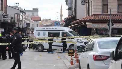 Konya'da sokak ortasında silahlar patladı!