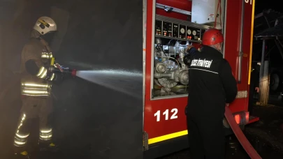 Düzce'de yangın paniği: 2 katlı bina alevler içinde kaldı