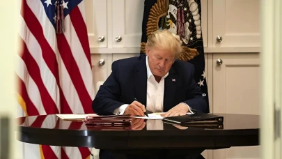Trump'tan Covid-19 aşı zorunluluğuna karşı başkanlık kararnamesi