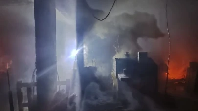Çanakkale palet atölyesinde feci yangın!