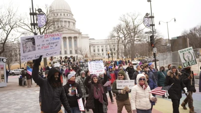 ABD'de Trump yönetimi ve Elon Musk'a büyük protesto!