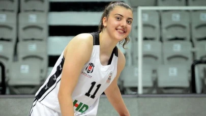 Elif Bayram sezonu kapatıyor