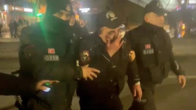 Ankara'da izinsiz gösterilerde 3 polis yaralandı