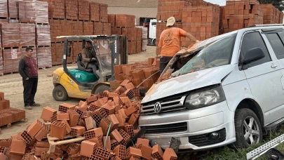 Tokat'ta feci kaza: Tuğla fabrikasına girdi! 3 yaralı