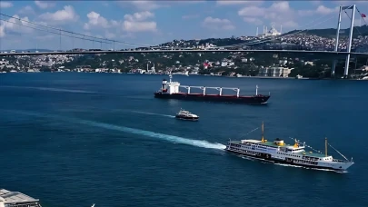 İstanbul Boğazı'nda gemi trafiği çift yönlü olarak kapatılacak