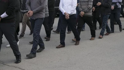 İzmir’de FETÖ/PDY operasyonu