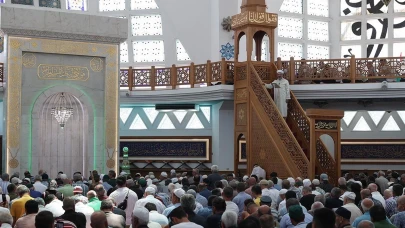 28 Mart 2025 Cuma Hutbesi: Ramazan’a veda ederken iyiliğin gücü