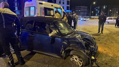 Edirne’de iki otomobil çarpıştı: 4 yaralı