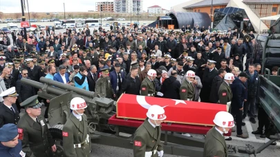 Şehit Astsubay Kıdemli Çavuş İrgi'nin cenazesi toprağa verildi