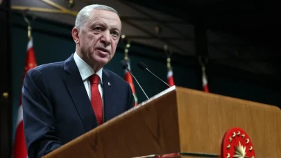 "CHP'nin kendi çalıp oynadığı oyunu tebessümle izlemeye devam edeceğiz"