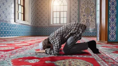 Arefe günü namazı var mı? Arefe gününde hangi namazlar kılınır?