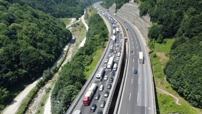 Bolu Dağı'nda bayram yoğunluğu başladı: Trafik hareketliliği artıyor