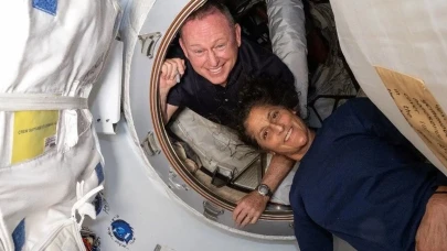 Uzaydan dönen astronotlar için kritik süreç başladı