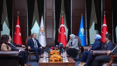 Siyasi partiler bayramlaşmak için bir araya geldi