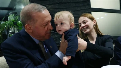 Cumhurbaşkanı Erdoğan, kafede vatandaşlarla buluştu