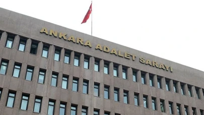 Adliye önünde kavga: İki aile birbirine girdi