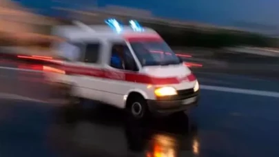 Dengesini kaybeden işçi 3 metreden düşerek yaralandı