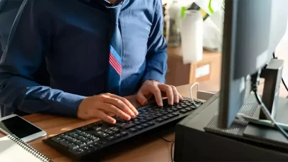 Kamu sektöründe performansı düşük olan memurların işine son verilecek