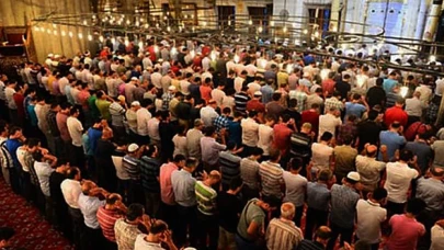 Bu akşam teravih namazı saat kaçta kılınacak? 25 Mart 2025 İstanbul, Ankara ve İzmir teravih vakitleri