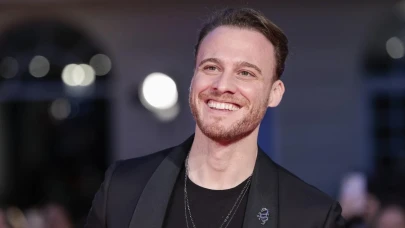Kerem Bürsin'in yeni imajı dikkat çekti: Dubai'de dergi çekimine koştu