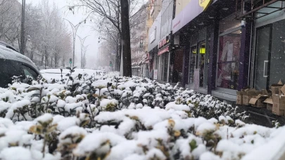 Kırşehir’de kar yağışı nedeniyle 4 ilçede taşımalı eğitime ara verildi