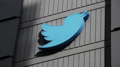 Twitter’ın ikonik mavi kuşu satıldı!