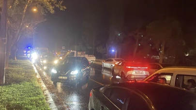 İzmir ve Aydın'da sağanak ve fırtına hayatı olumsuz etkiledi