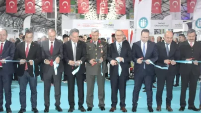 İpekyolu Kariyer Fuarı Malatya’da kapılarını açtı! Gençler için büyük fırsat