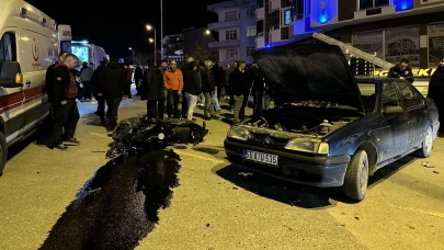 Sinop'ta otomobil ile motosiklet çarpıştı: 3 yaralı