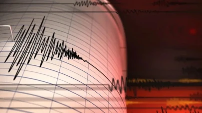 İstanbul beşik gibi sallandı: Son bir saatte 8 deprem oldu