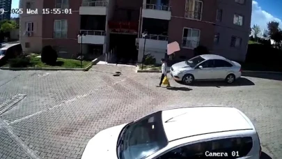 Mersin'de fırtına hayatı olumsuz etkiledi: Çatıdan düşen fayans çocuğu canından ediyordu!