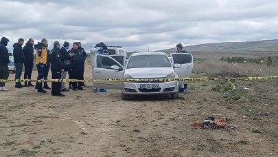 Çorum'da araç içerisinde av tüfeği ile vurulmuş ceset bulundu