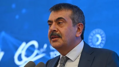 Bakan Tekin'den 'Öğretmen Ataması' yanıtı! Özgür Özel’i hedef alarak cevap verdi