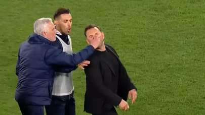 Jose Mourinho'nun Okan Buruk'a hareketi dünya gündeminde