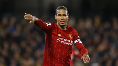 Liverpool, Van Dijk’in sözleşmesini 2027’ye kadar uzattı