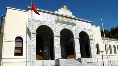 İstanbul Valiliği harekete geçti: Okul bahçeleri, camiler ve spor salonları halka açıldı