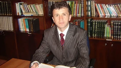 Tasavvuf müziği dünyasında büyük kayıp: İlahi sanatçısı Emrullah Coşkun yaşamını yitirdi!