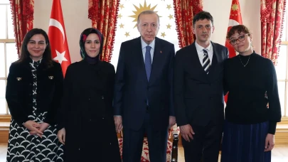 Cumhurbaşkanı Erdoğan, Mattia Ahmet Minguzzi’nin ailesiyle bir araya geldi