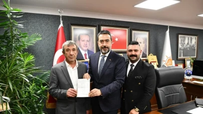 CHP'den tepkiyle ayrılan pazarcı, AK Parti’ye katıldı: Kendi malımızı boykot etmek vatan hainliğidir